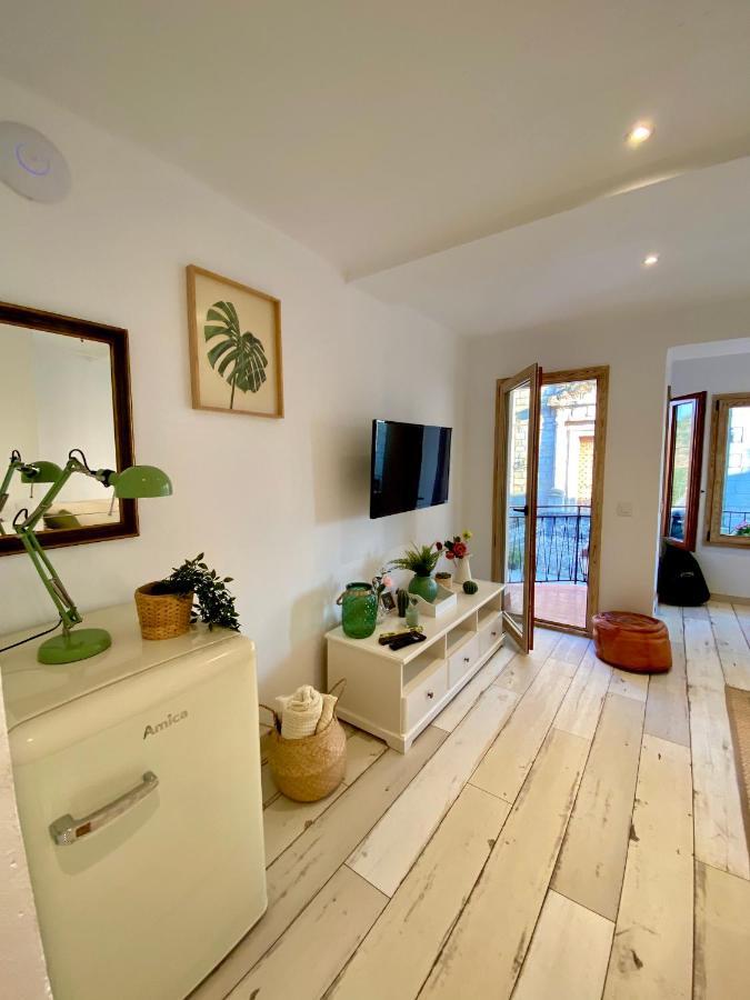 Apartaments Chenin Blanc-Priorat- コルノデイヤ エクステリア 写真
