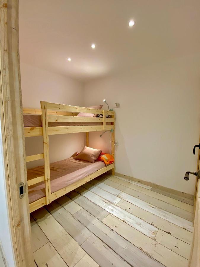 Apartaments Chenin Blanc-Priorat- コルノデイヤ エクステリア 写真